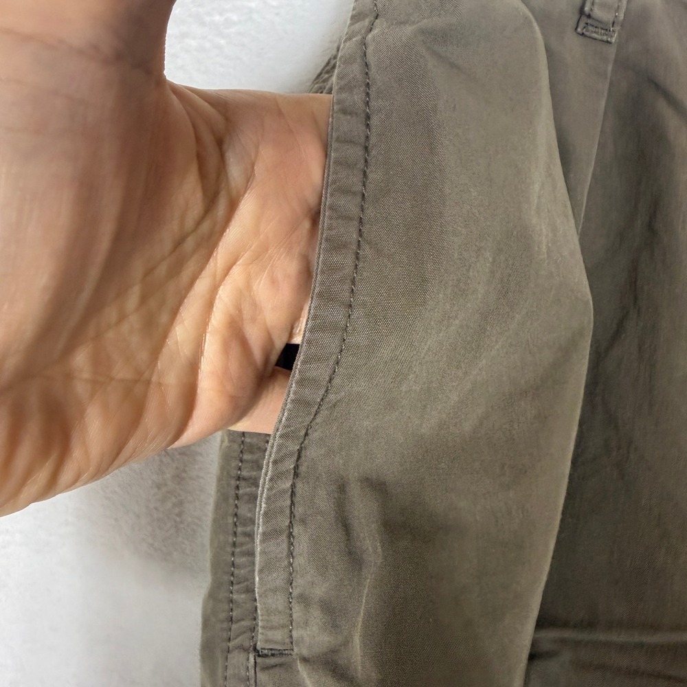 Uniqlo Wide Fit Parachute Military Green Nylon Cargo Pants Utility Drawstring L - Picture 4 of 8